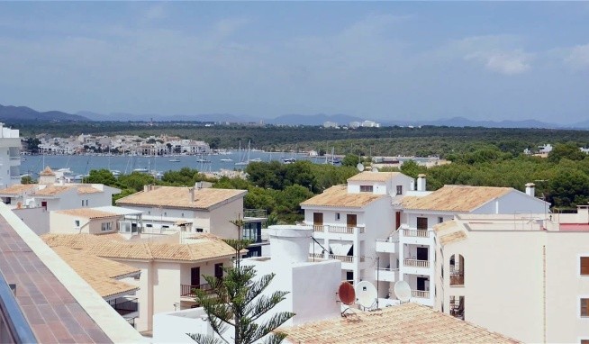 JS Cape Colom recenze