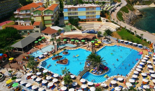 Eri Beach & Village recenzie