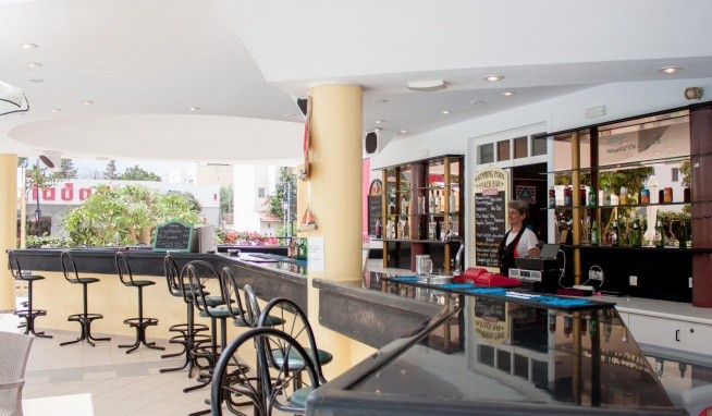 Malia Holidays recenze