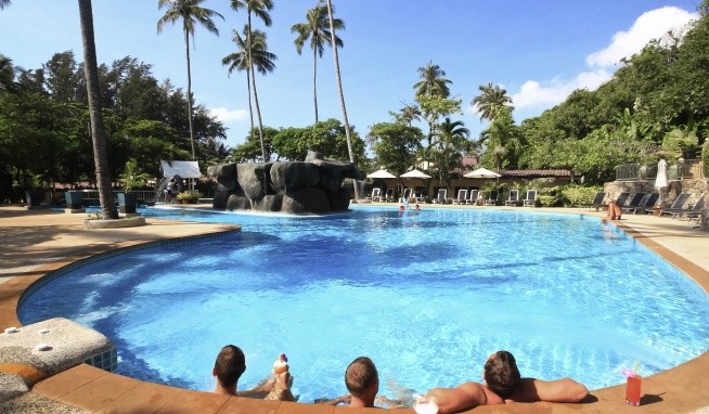 All Seasons Naiharn recenze