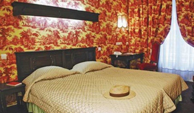 Trianon Rive Gauche recenzie