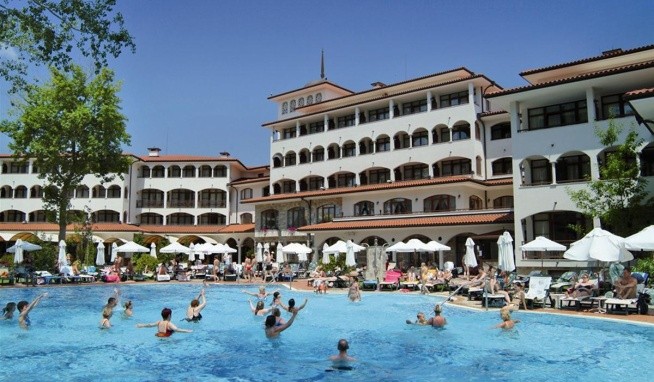 Royal Palace Helena Park recenze