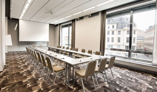 Best Western Premier Hotel International recenzie