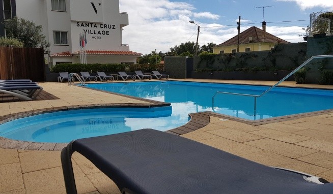 Santa Cruz Village recenze