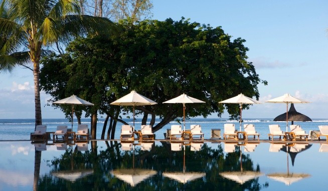 Outrigger Maurtius Beach Resort recenze