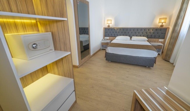 Kleopatra Celine recenzie