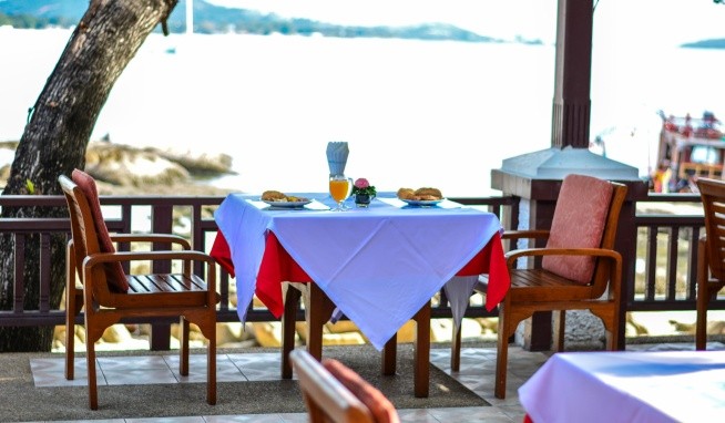 First Bungalov Beach Resort recenze