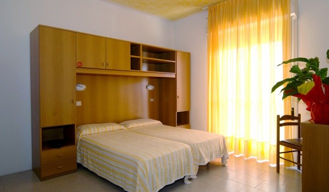 Acapulco Beach recenze