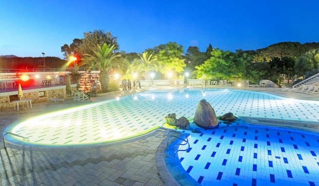 Futura Club Colostrai recenze