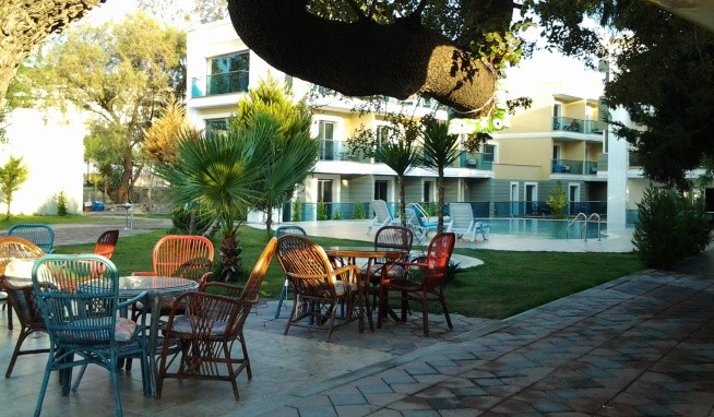 In One Mucho Selection (ex. Breeze Beach) recenze