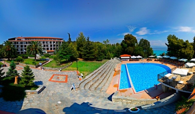 Alexander the Great Beach recenze