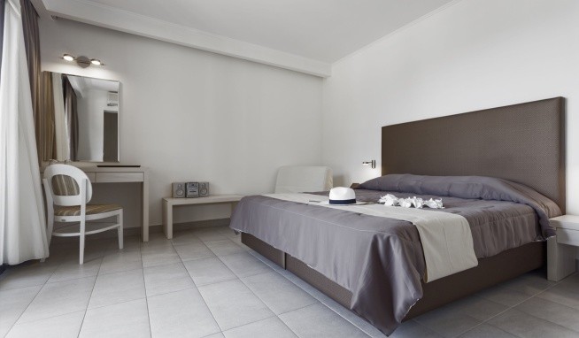 Lagomandra Beach recenze