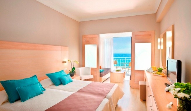 Lti Grand Glyfada recenze