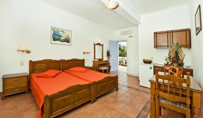 Alexandra Hotel & Apartments recenzie