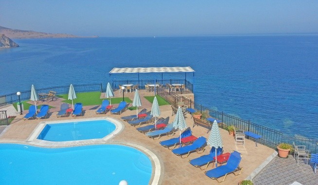 Anaxos Hill Village recenze