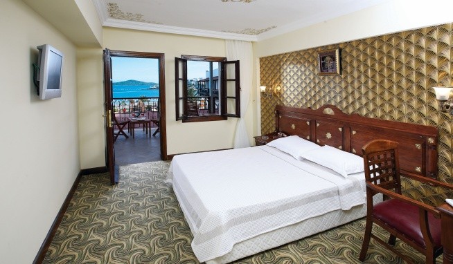 Costa Bitezhan recenze