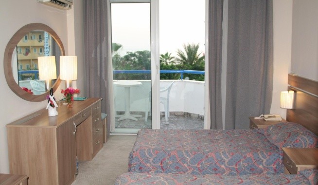 Elysée Beach opinie