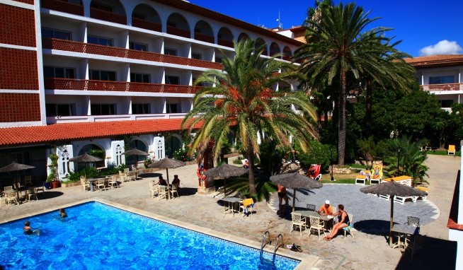 4R Gran Europe (Comarruga) recenze