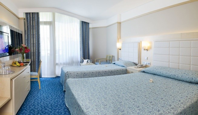 VONRESORT Golden Coast recenze