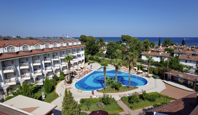 Larissa Sultan Beach recenze