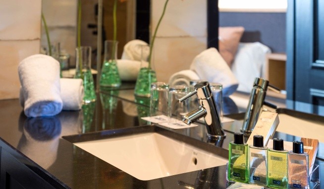 H10 Tribeca recenzie