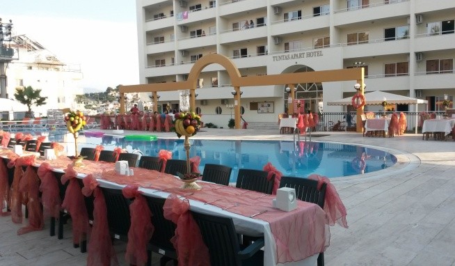Tuntas Family Suites Kusadasi recenze