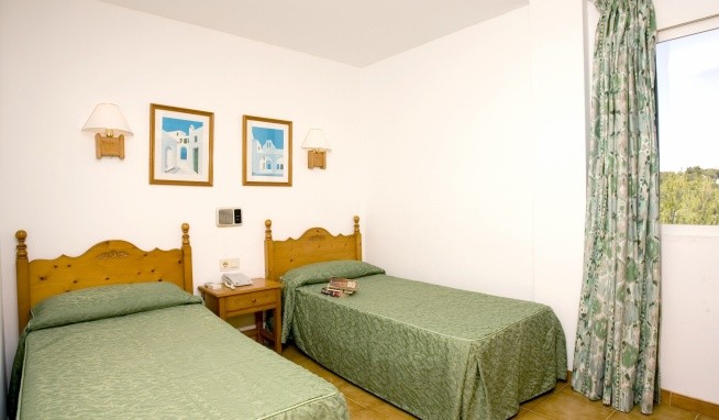 Globales Cala Viñas Apartmány opinie