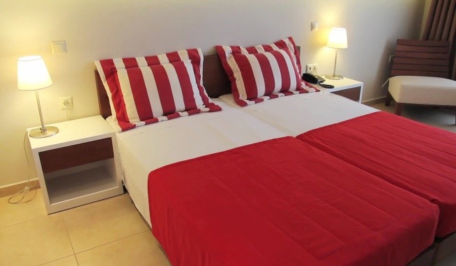 ROYAL HEIGHTS RESORT recenze