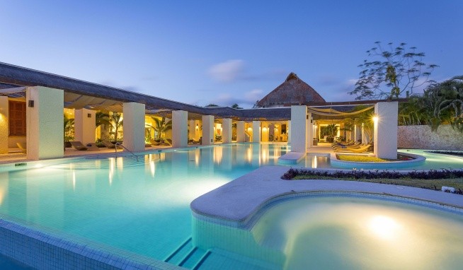 Grand Palladium White Sand Resort & Spa recenze
