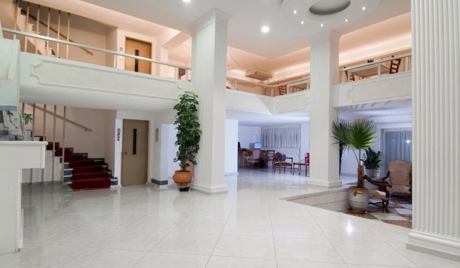 Acropolis Ami Boutique recenzie