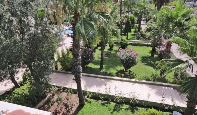 Larissa Beldibi recenzie