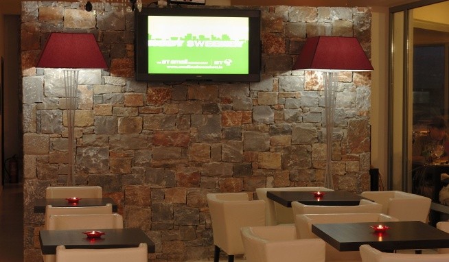 Angela Suites recenze