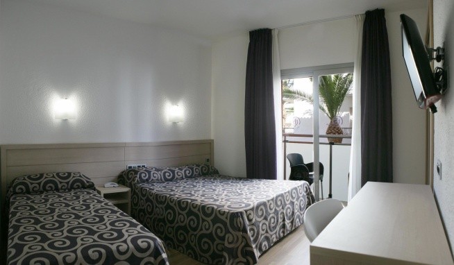 Tossa Beach Center (ex. Tossa Beach & Tossa Center) recenzie