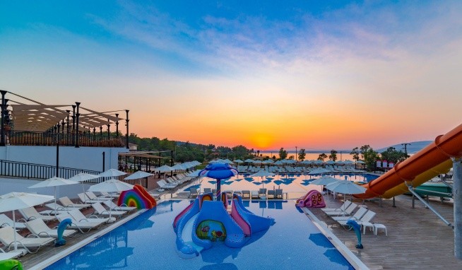 Ramada Resort by Wyndham Akbük recenze