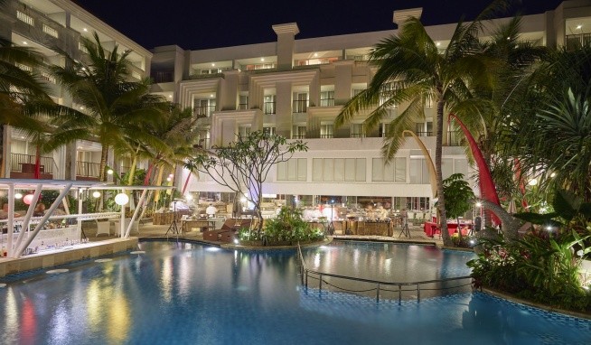 Swiss Belhotel Watu Jimbar recenzie