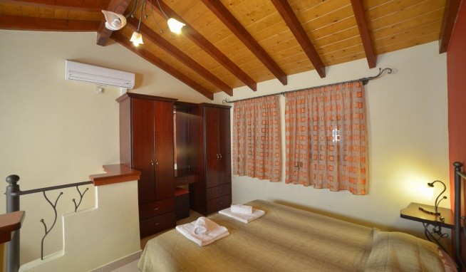 Megali Luxuries recenzie