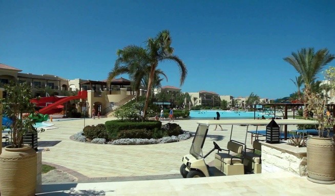 Jaz Bluemarine Resort (ex. Jaz Aquamarine Annex Family Building) recenze