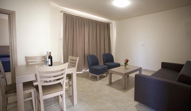 Makronisos Village Club recenzie