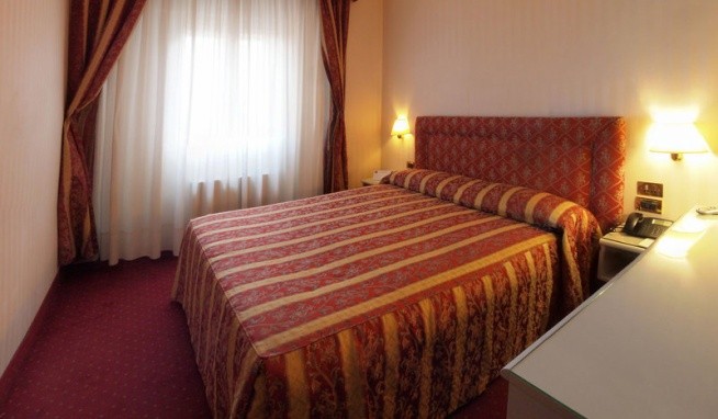 Delfino (Mestre) recenze