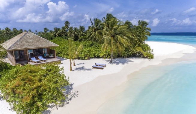 Hurawalhi Resort Maldives recenze