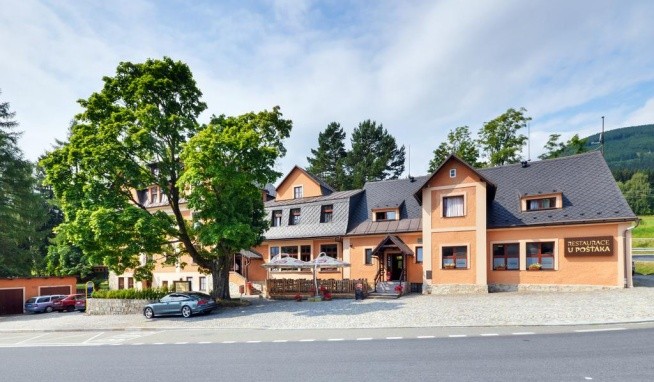 Stará pošta recenzie