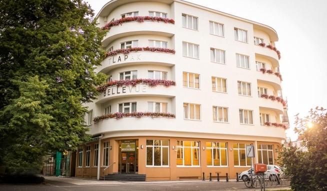 Bellevue Tlapák recenze