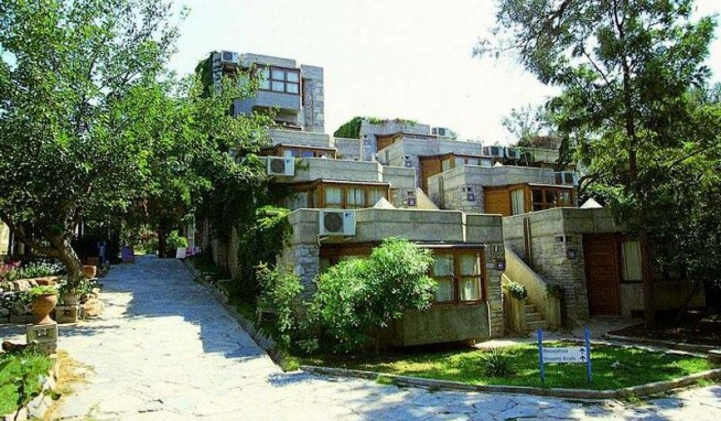 The Norm Collection Door'a recenze