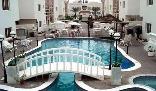 Regent Beach Resort recenze