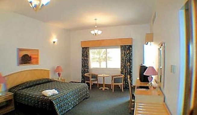 Regent Beach Resort recenze