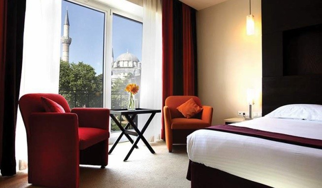 Beyaz Saray recenzie