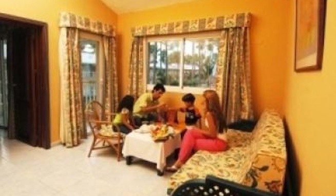Grand Sirenis Tropical Suites (ex. Sirenis Tropical Suites) recenzie