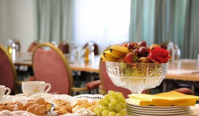 Hotel Am Sachsengang (Groß Enzersdorf) opinie