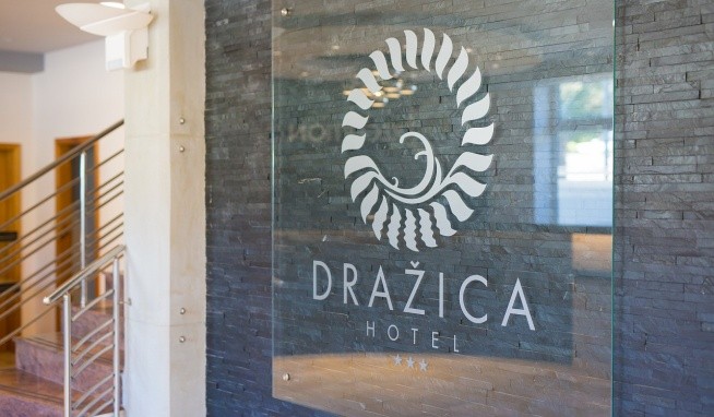 Dražica recenze