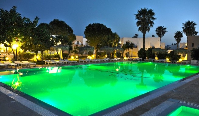 Summer Village recenze